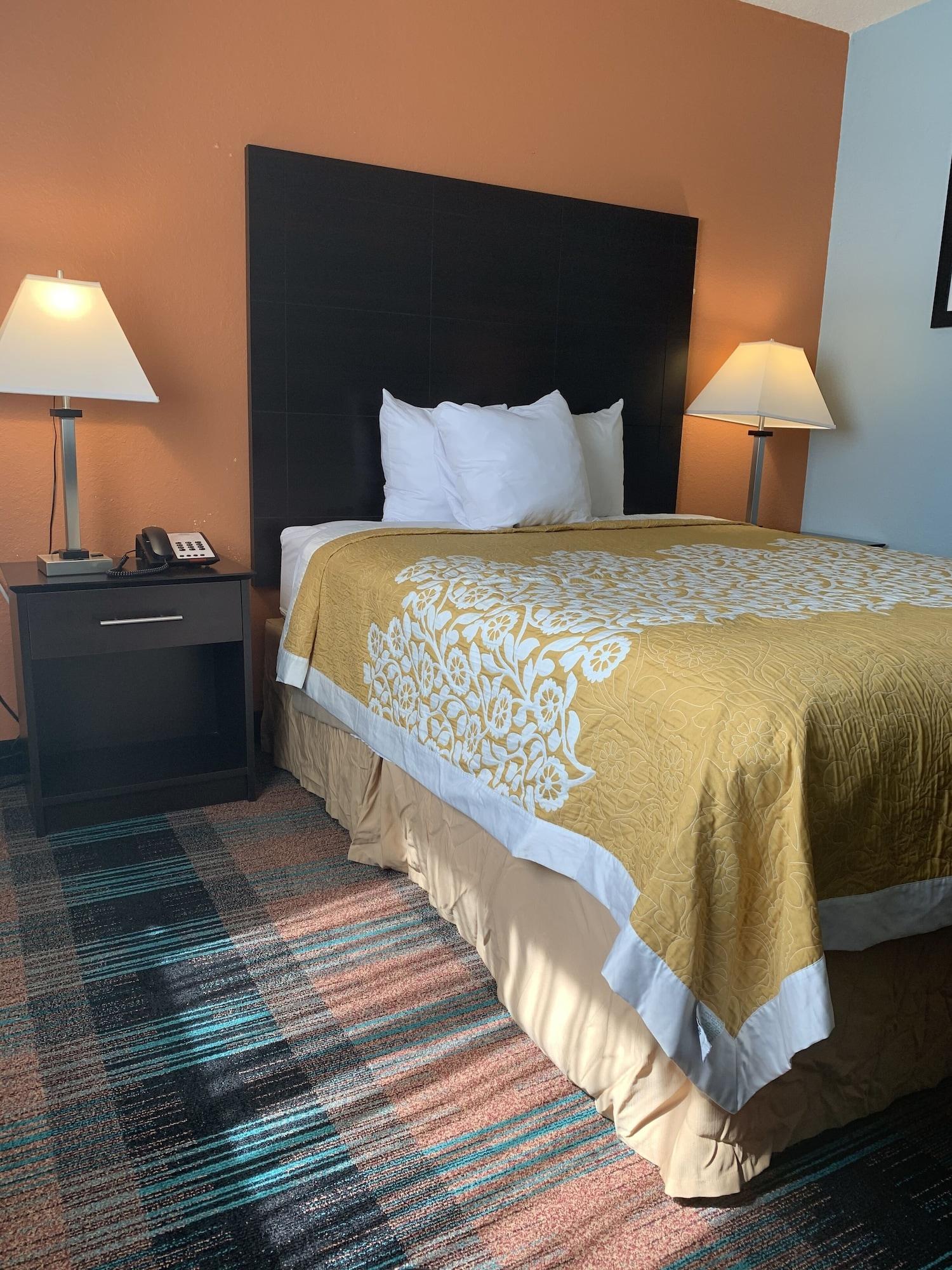 Days By Wyndham Sc Greenwood